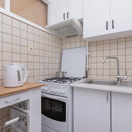 Apartment Comfy & Bright Wielicka In By Renters *