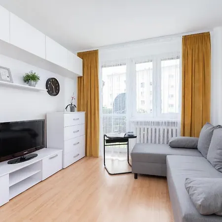 Apartment Comfy & Bright Wielicka In By Renters Krakau