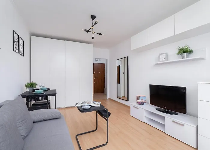 Comfy & Bright Wielicka In By Renters