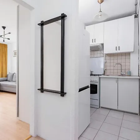 Comfy & Bright Wielicka In By Renters * Krakau